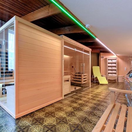 Hotel Kapriol フォルガリダ エクステリア 写真