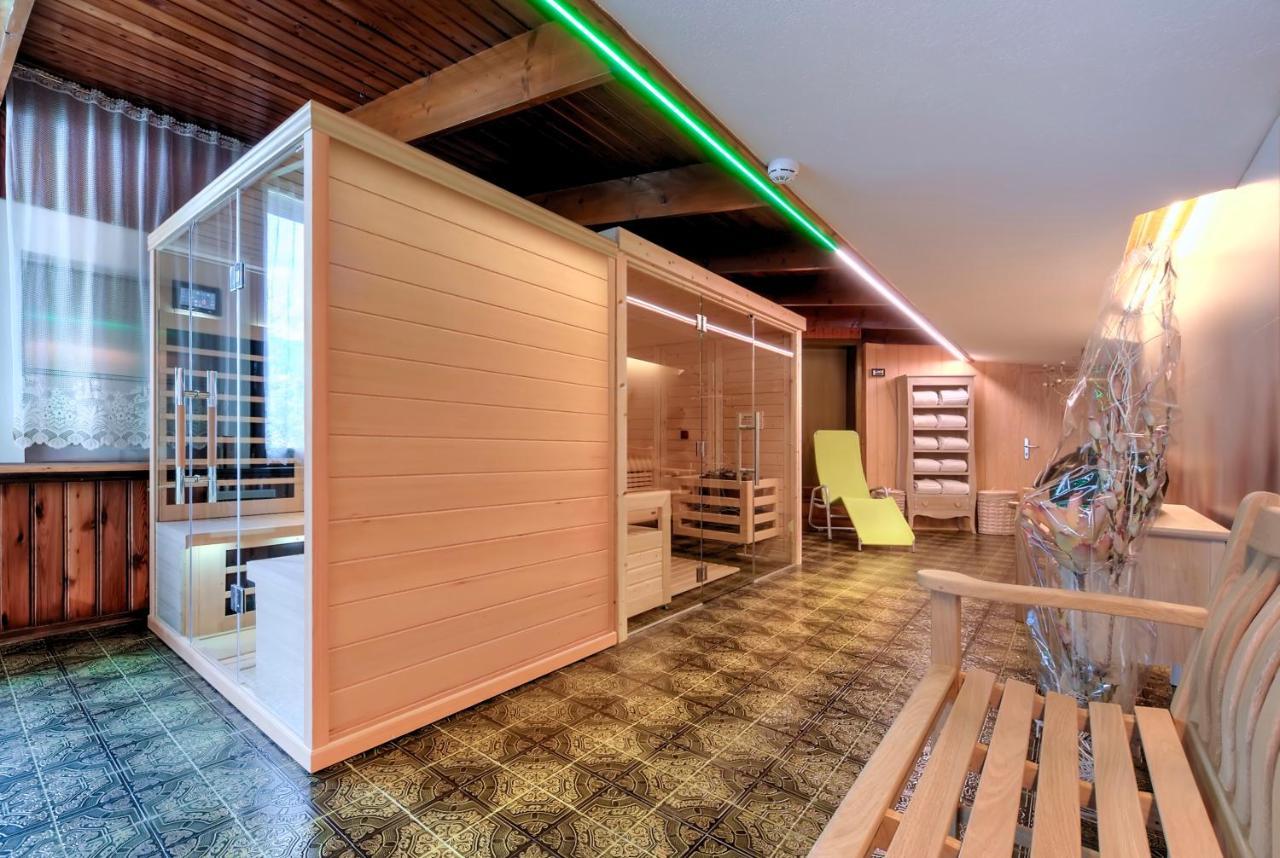 Hotel Kapriol フォルガリダ エクステリア 写真