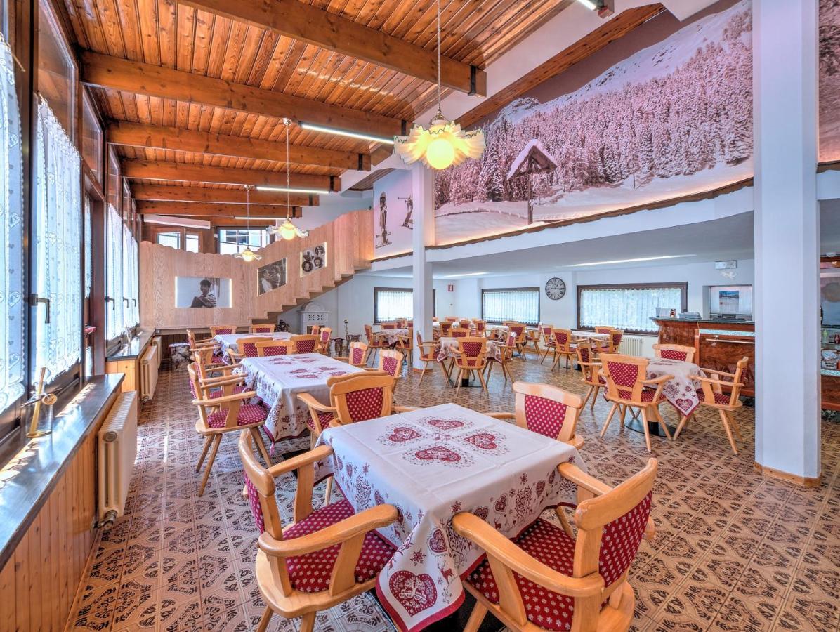 Hotel Kapriol フォルガリダ エクステリア 写真